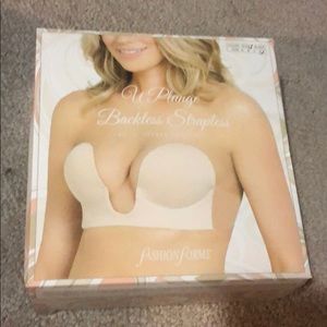 U Plunge Backless Strapless bra
